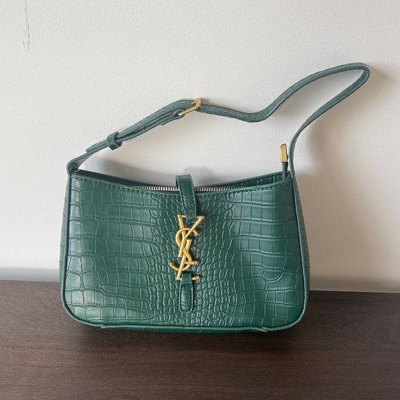 Little green bag - Picture 1 of 4